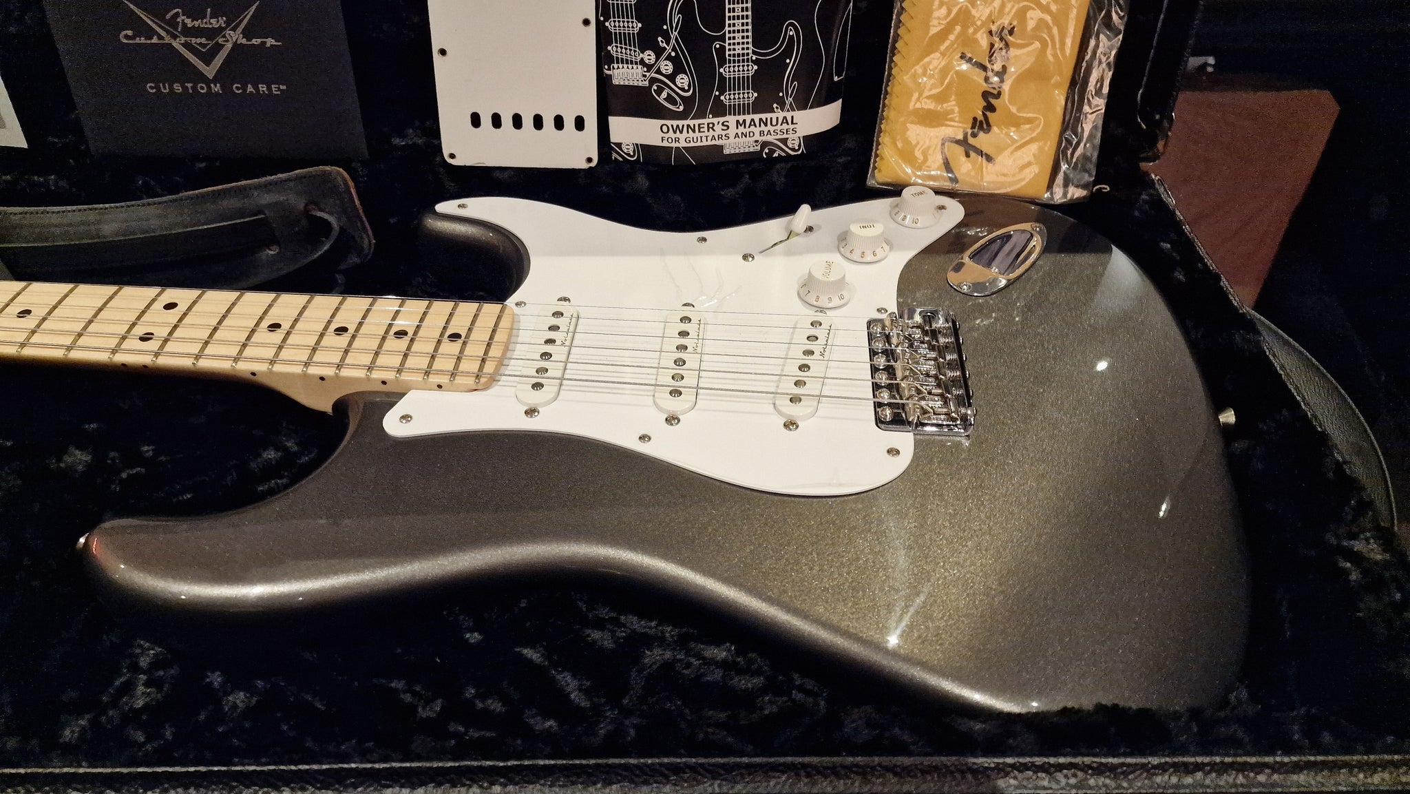 Fender Custom Shop Eric Clapton 2010 Limited Edition EC Grey Signature –  Essex Recording Studios