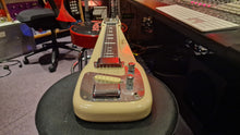 Load image into Gallery viewer, Fender Champion Lap Steel Vintage Deluxe Studio Electric Guitar
