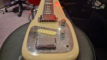 Load image into Gallery viewer, Fender Champion Lap Steel Vintage Deluxe Studio Electric Guitar
