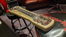 Load image into Gallery viewer, Fender Champion Lap Steel Vintage Deluxe Studio Electric Guitar
