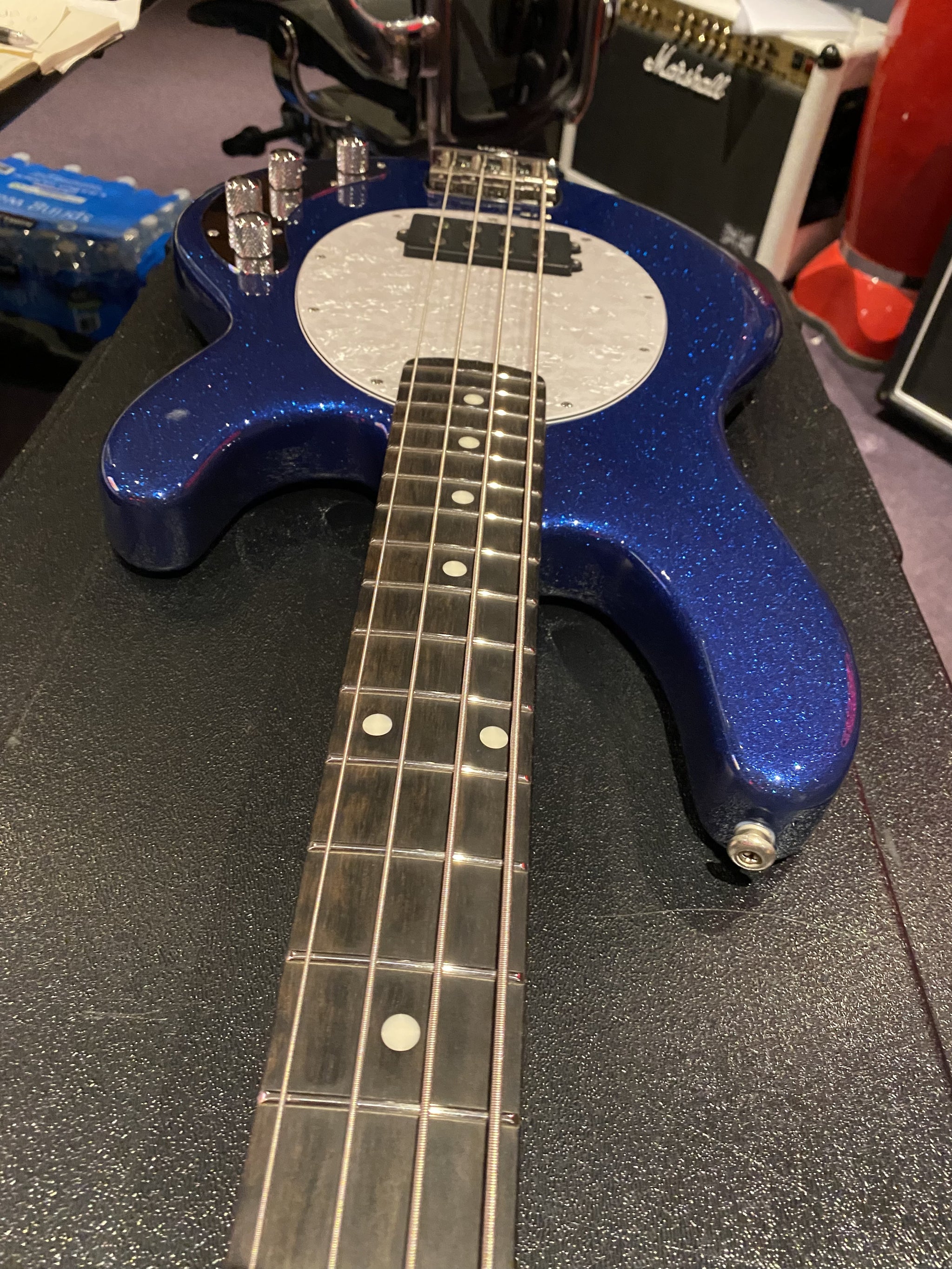 Music Man Stingray 4 Special Blue Sparkle with Hard Case