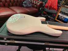 Load image into Gallery viewer, Peavey Forum 5 String USA American HH Bass Guitar Olympic White Rosewood Fretboard
