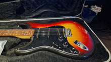 Load image into Gallery viewer, 1977 Fender Stratocaster Sunburst Hardtail vintage 70s USA Strat Lefty LH Left Hand American Guitar
