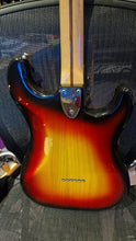 Load image into Gallery viewer, 1977 Fender Stratocaster Sunburst Hardtail vintage 70s USA Strat Lefty LH Left Hand American Guitar
