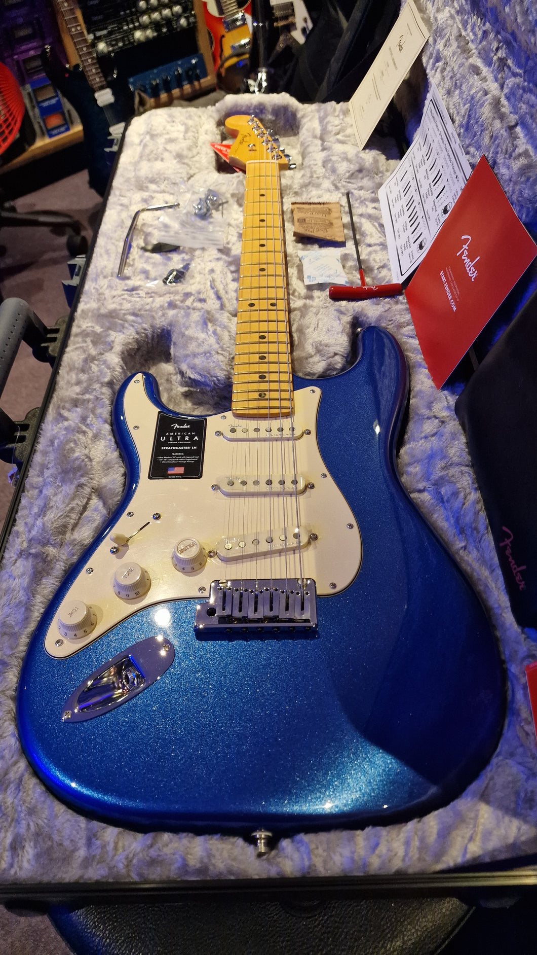 Fender American Ultra Stratocaster LH Cobra Blue MN Left-Handed Left Lefty Electric Guitar