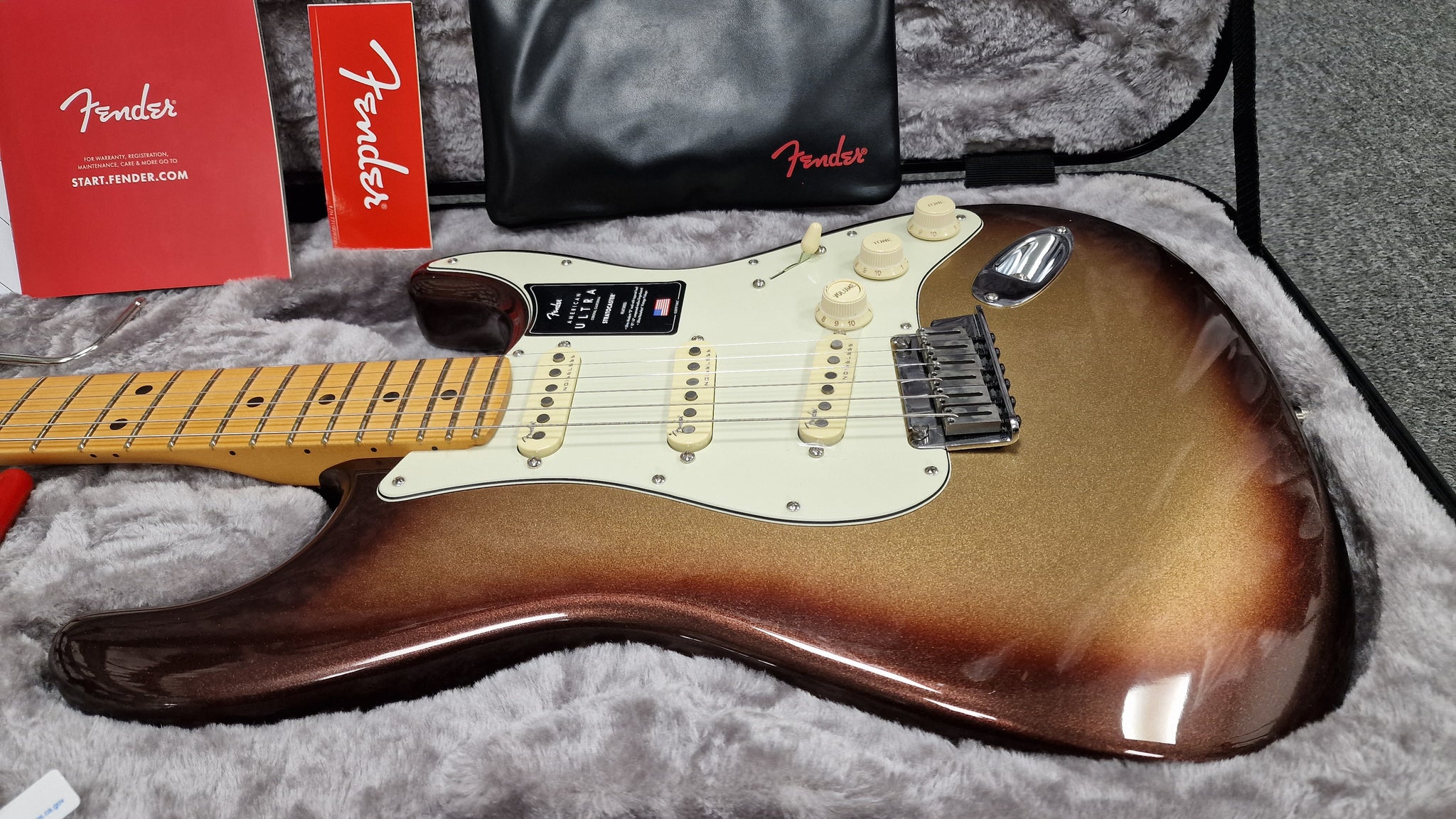 Fender American Ultra Stratocaster Mocha Burst MN Maple Neck Electric Guitar