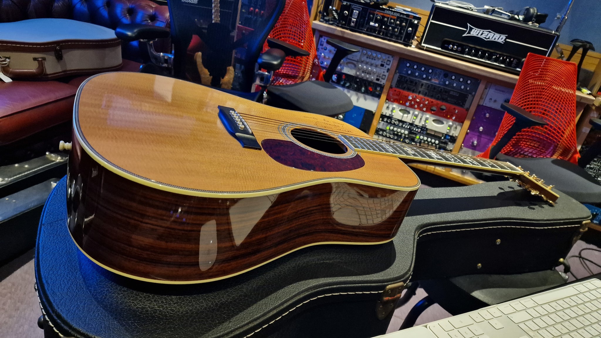 Martin Marty Stuart (Ex-Johnny Cash D-45) HD-40MS Custom Shop Limited –  Essex Recording Studios