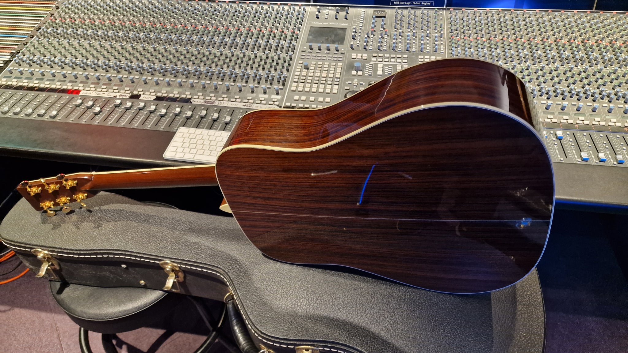 Martin Marty Stuart (Ex-Johnny Cash D-45) HD-40MS Custom Shop Limited –  Essex Recording Studios